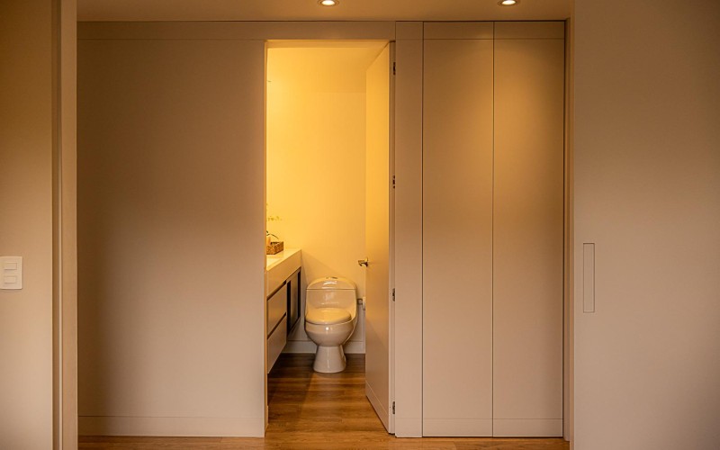 Apartamento de Lujo Remodelado en El Poblado con Vista y Ubicación Privilegiada