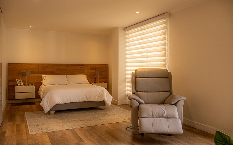 Apartamento de Lujo Remodelado en El Poblado con Vista y Ubicación Privilegiada