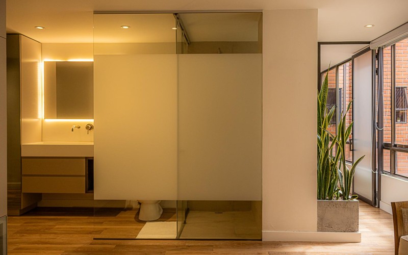 Apartamento de Lujo Remodelado en El Poblado con Vista y Ubicación Privilegiada