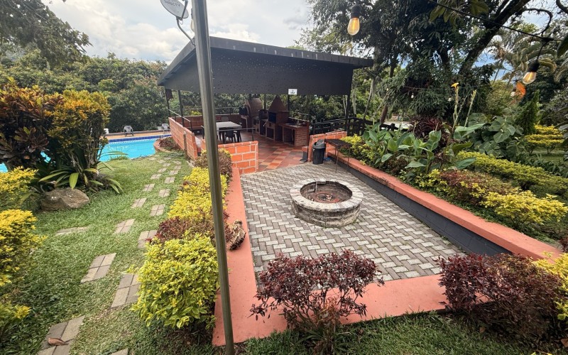 Charming Villa Esther Farm | Ideal for Eco-Living with Airbnb-Style Daily Rental Option or Investment Projects