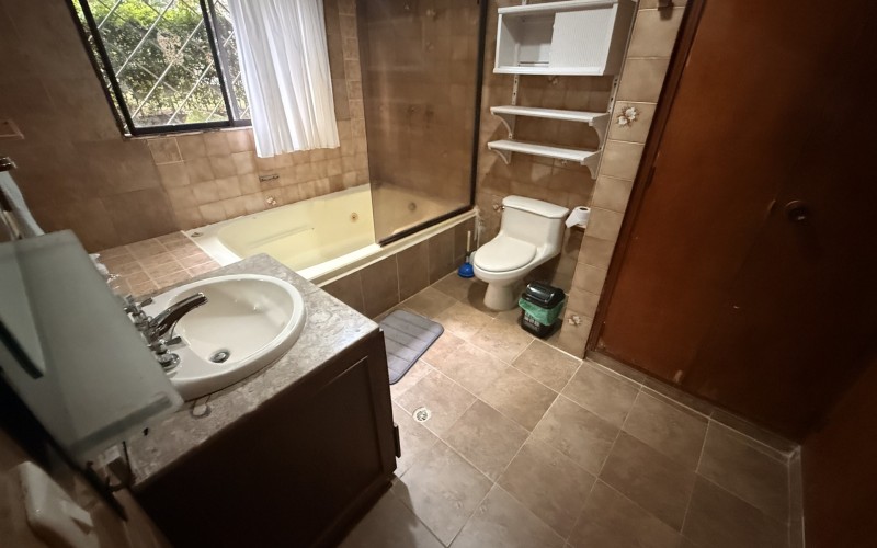 Charming Villa Esther Farm | Ideal for Eco-Living with Airbnb-Style Daily Rental Option or Investment Projects