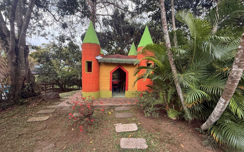 Charming Villa Esther Farm | Ideal for Eco-Living with Airbnb-Style Daily Rental Option or Investment Projects