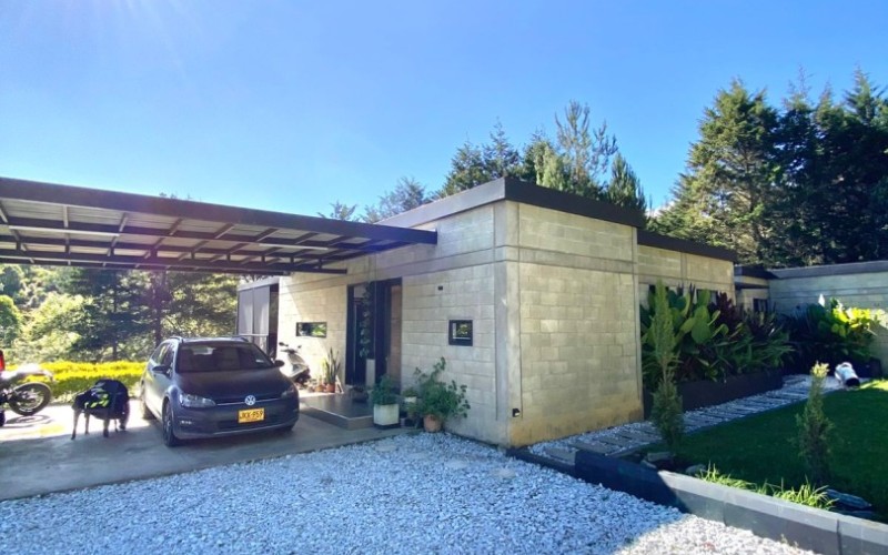 Casa Campestre en Guarne (La Clarita)