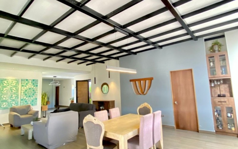 Casa Campestre en Guarne (La Clarita)