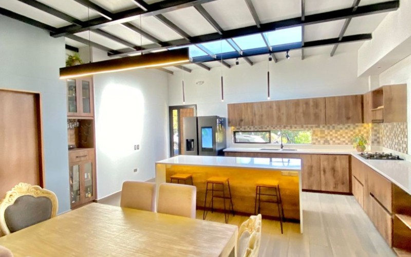 Casa Campestre en Guarne (La Clarita)