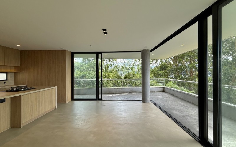 Brand-New Duplex Penthouse for Sale in Envigado – Rights Transfer with Private Terrace and Stunning Nature Views