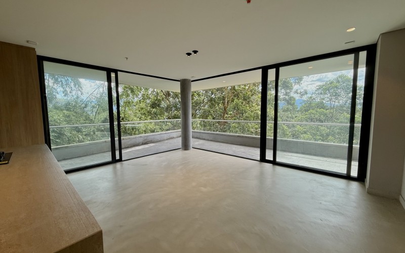Brand-New Duplex Penthouse for Sale in Envigado – Rights Transfer with Private Terrace and Stunning Nature Views