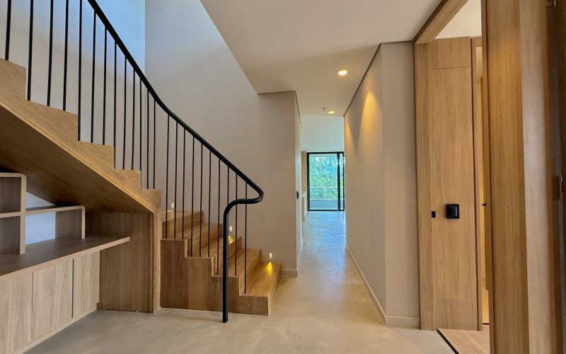 Brand-New Duplex Penthouse for Sale in Envigado – Rights Transfer with Private Terrace and Stunning Nature Views