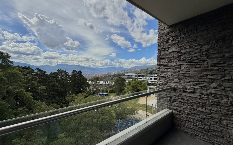 Brand-New Duplex Penthouse for Sale in Envigado – Rights Transfer with Private Terrace and Stunning Nature Views