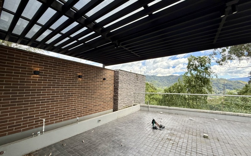 Brand-New Duplex Penthouse for Sale in Envigado – Rights Transfer with Private Terrace and Stunning Nature Views