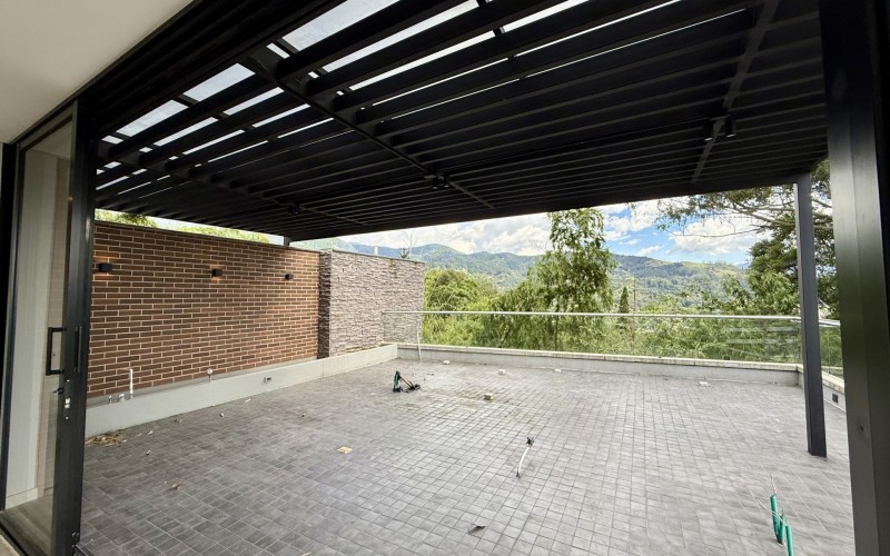 Brand-New Duplex Penthouse for Sale in Envigado – Rights Transfer with Private Terrace and Stunning Nature Views