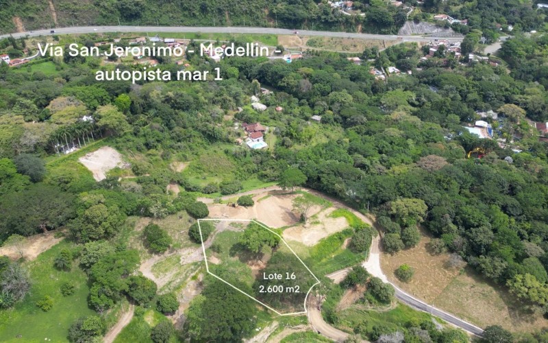 Lote en parcelación San Jerónimo