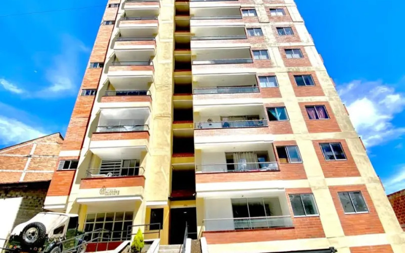 Apto Guarne - Alcores piso 12
