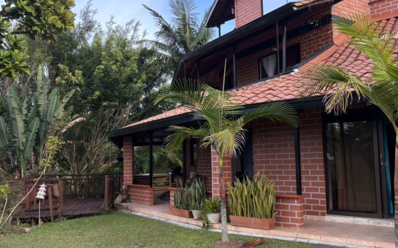 Casa Finca en El Peñol lista para habitar con Ingreso al Embalse