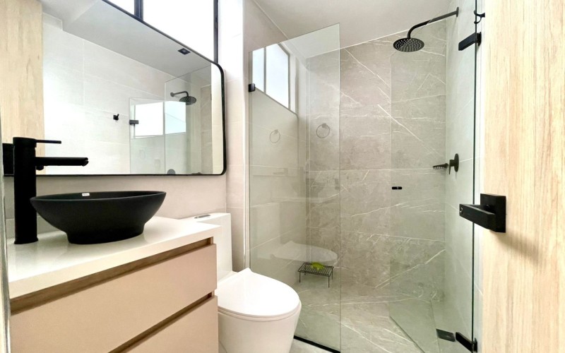 Apartamento con terraza y vista verde en Envigado – Esmeraldal exclusivo