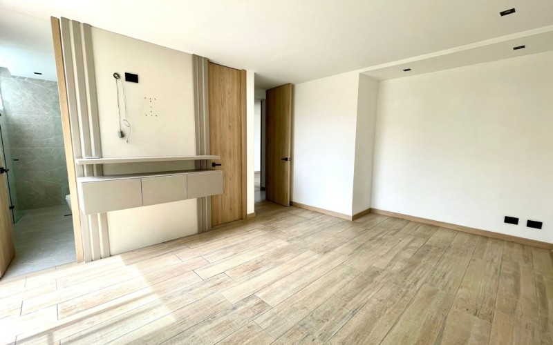 Apartamento con terraza y vista verde en Envigado – Esmeraldal exclusivo