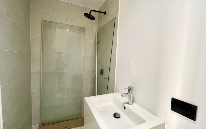 Apartamento con terraza y vista verde en Envigado – Esmeraldal exclusivo
