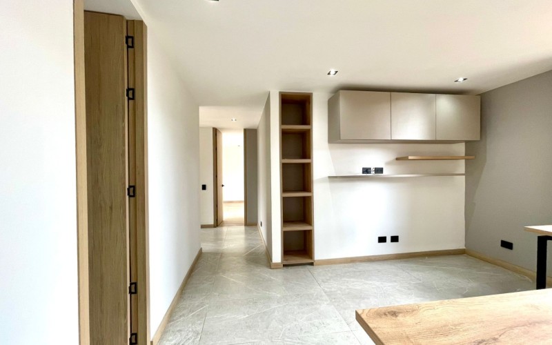 Apartamento con terraza y vista verde en Envigado – Esmeraldal exclusivo