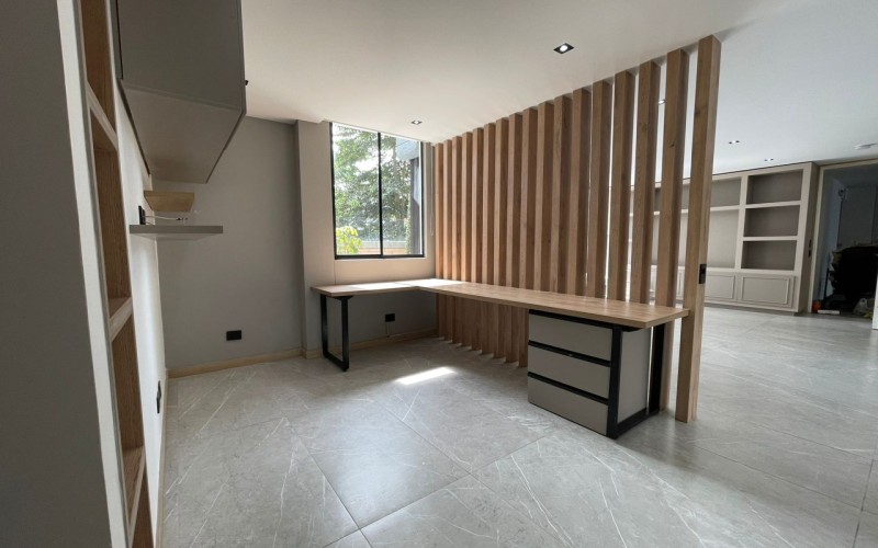 Apartamento con terraza y vista verde en Envigado – Esmeraldal exclusivo