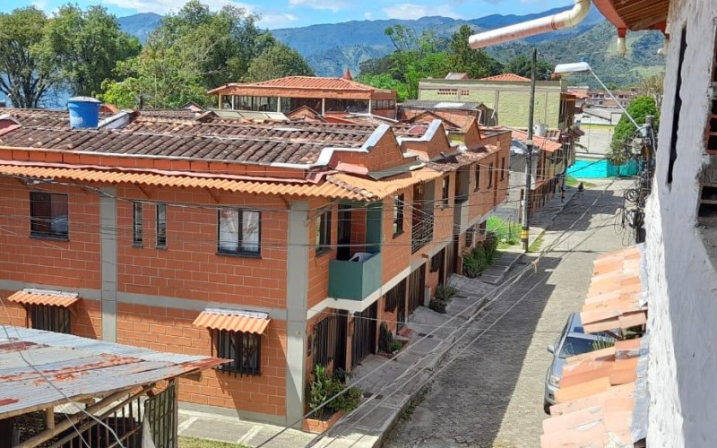 Apto para personalizar en Támesis, zona urbana