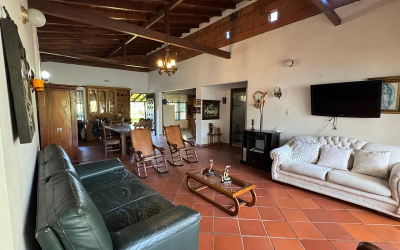 Quiet colonial estate in Guarne Antioquia