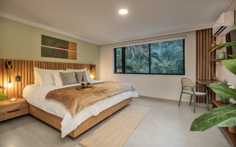 Luxury El Poblado Apartment with Jacuzzi near Provenza