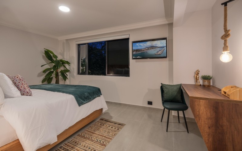 Luxury El Poblado Apartment with Jacuzzi near Provenza