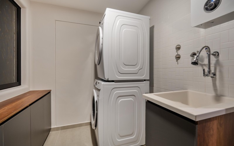 Luxury El Poblado Apartment with Jacuzzi near Provenza