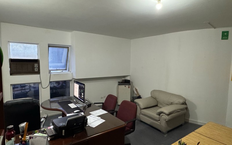 Office for Sale in Parque Lleras, Medellín – 29 m² with Parking