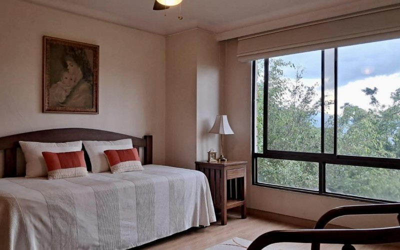 Amplio apartamento en excelente ubicación - LAS PALMAS, Medellin