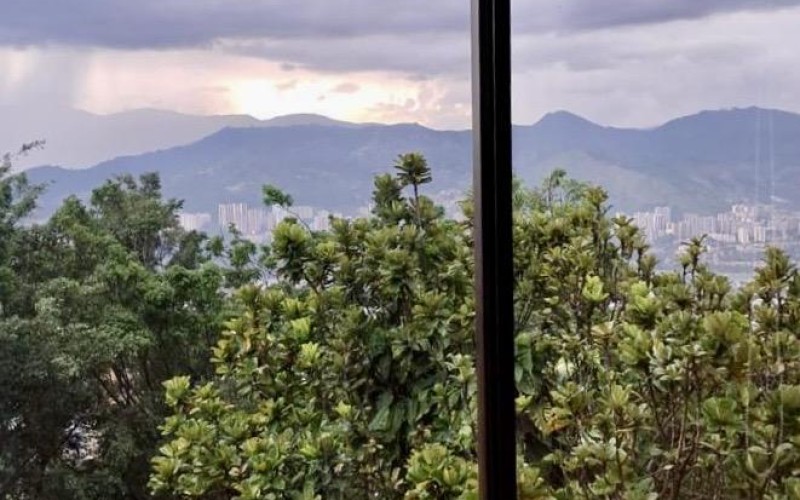 Amplio apartamento en excelente ubicación - LAS PALMAS, Medellin