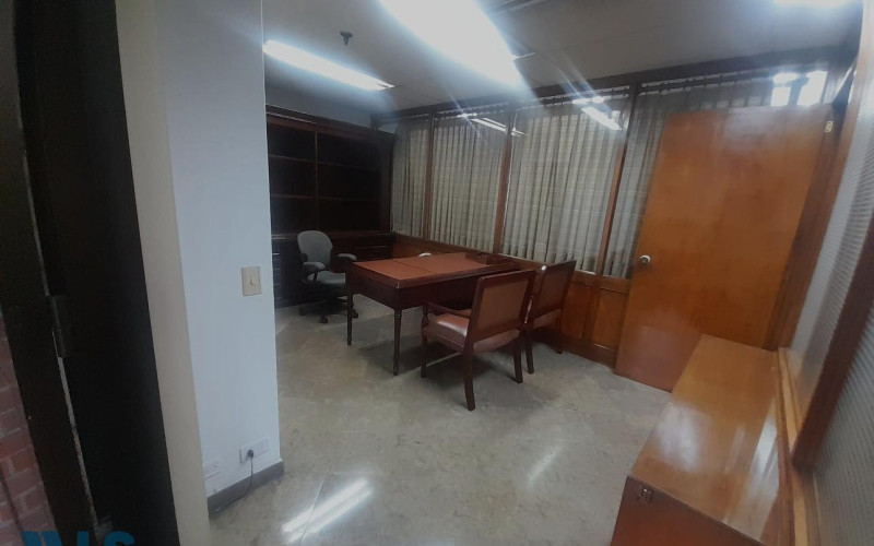 Oficina en Medellín en El Poblado