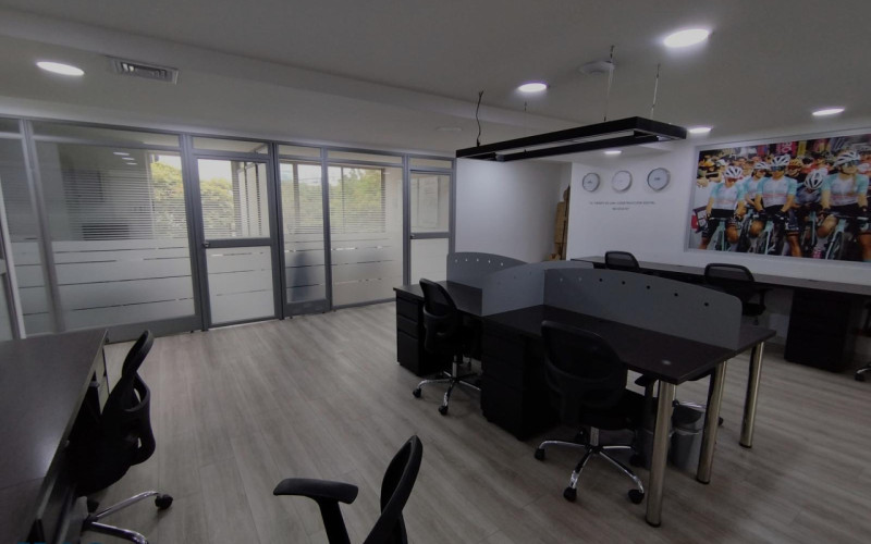 Oficina en Medellín en Santa Maria de los Angeles