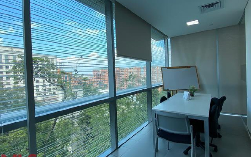 Oficina en Medellín en El Poblado