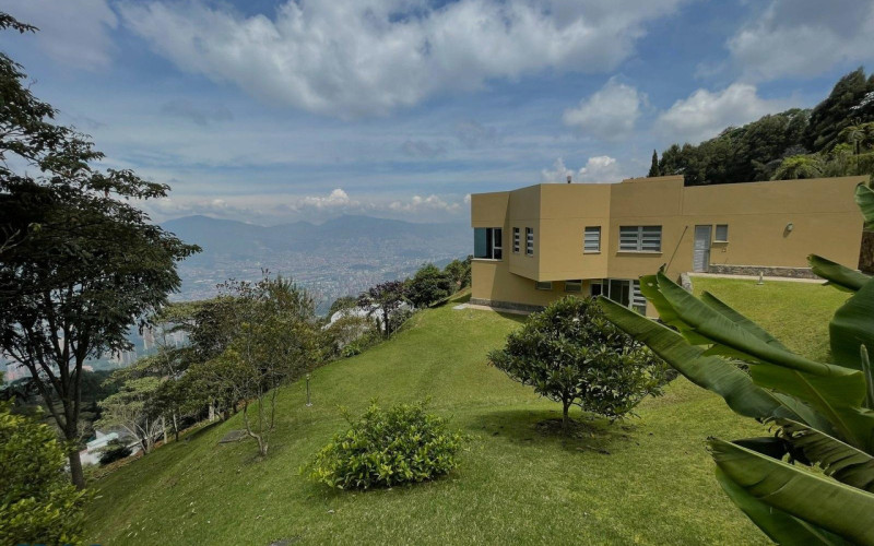 Casa en Medellín en Las Palmas