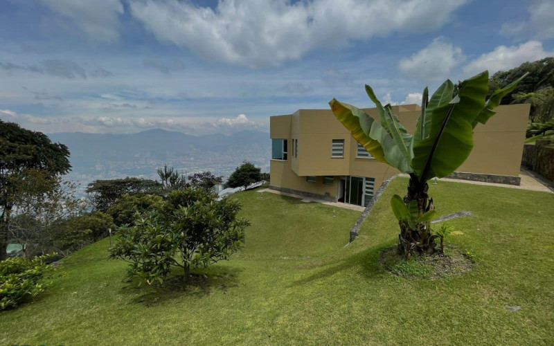 Casa en Medellín en Las Palmas