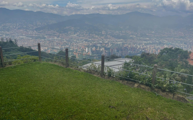 Casa en Medellín en Las Palmas