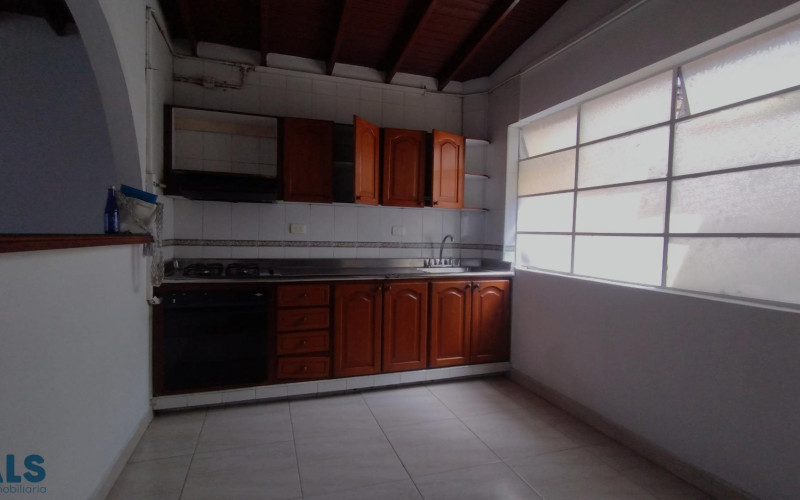 Casa en Medellín en Los Alpes