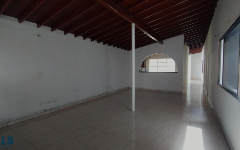 Casa en Medellín en Los Alpes