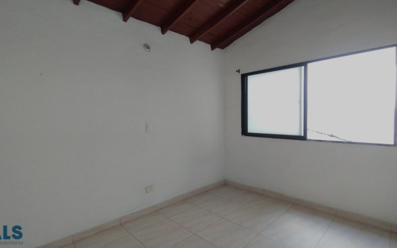 Casa en Medellín en Los Alpes