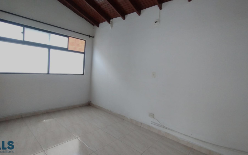 Casa en Medellín en Los Alpes