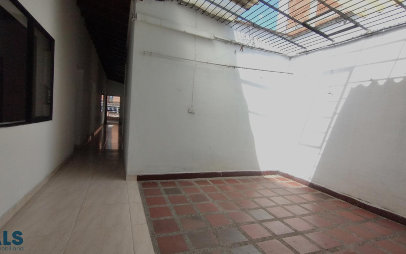 Casa en Medellín en Los Alpes