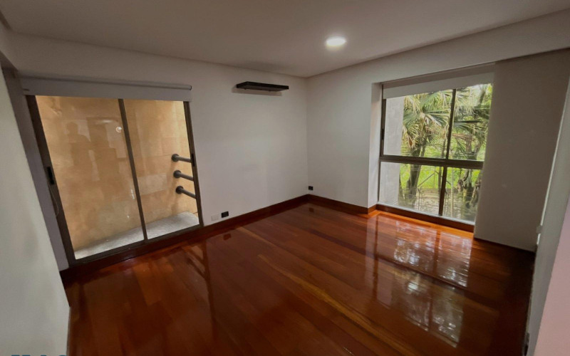 Apartamento en Medellín en Las Lomas Nº 1