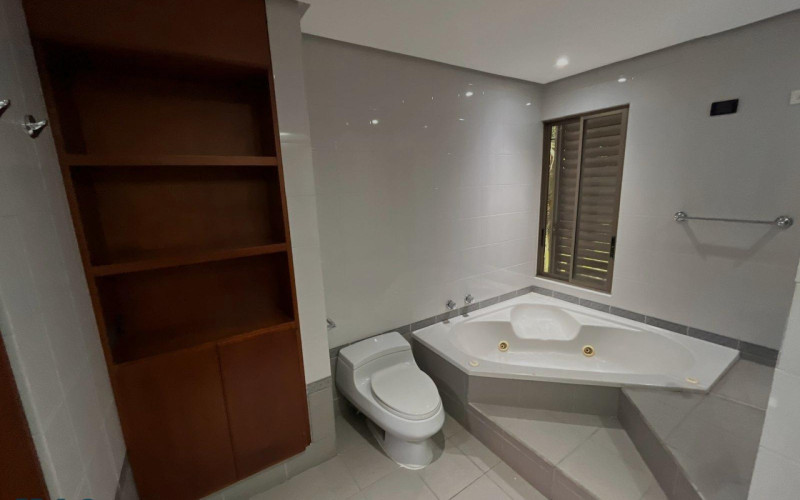 Apartamento en Medellín en Las Lomas Nº 1