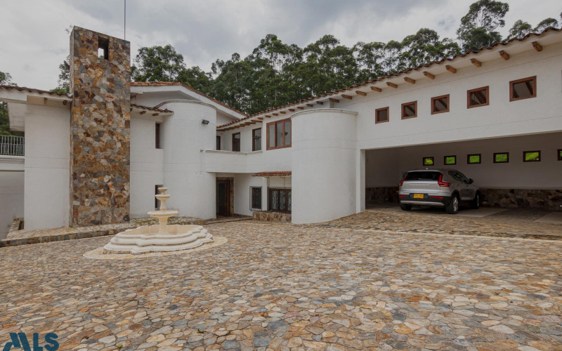 Casa en Medellín en Las Palmas