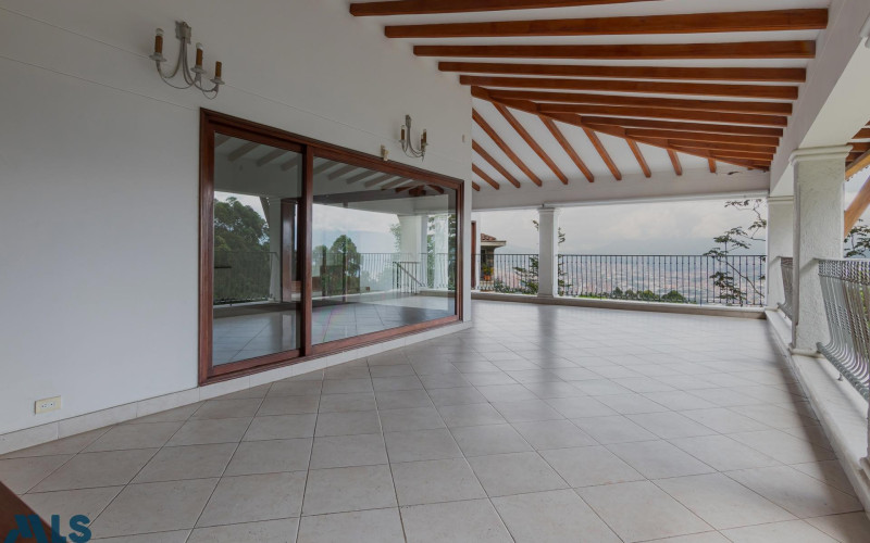 Casa en Medellín en Las Palmas