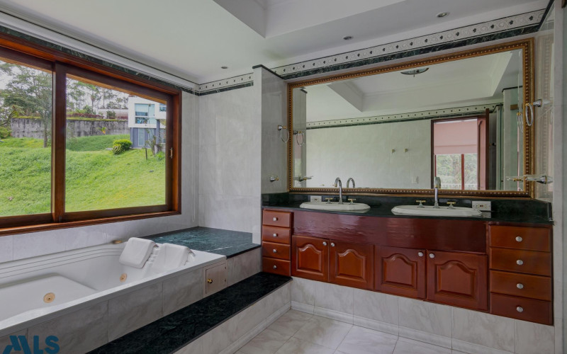 Casa en Medellín en Las Palmas