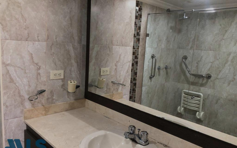 Apartamento en Medellín en Conquistadores