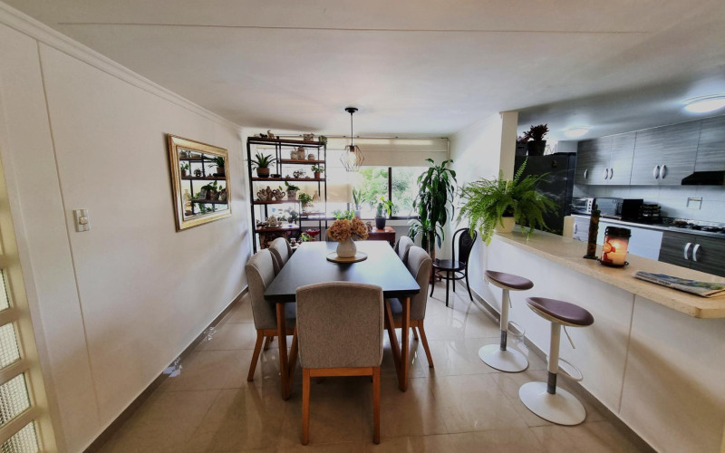 Apartamento en Medellín en Las Lomas Nº 1