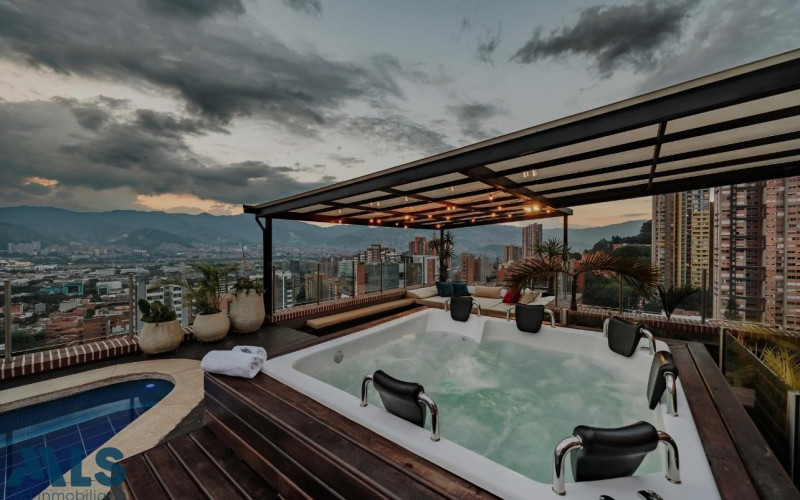 Apartamento en Medellín en Castropol